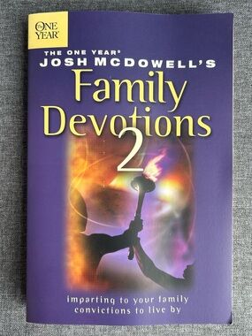 Family Devotions by Kevin W. Johnson and Josh Mcdowell (2003, Perfect)